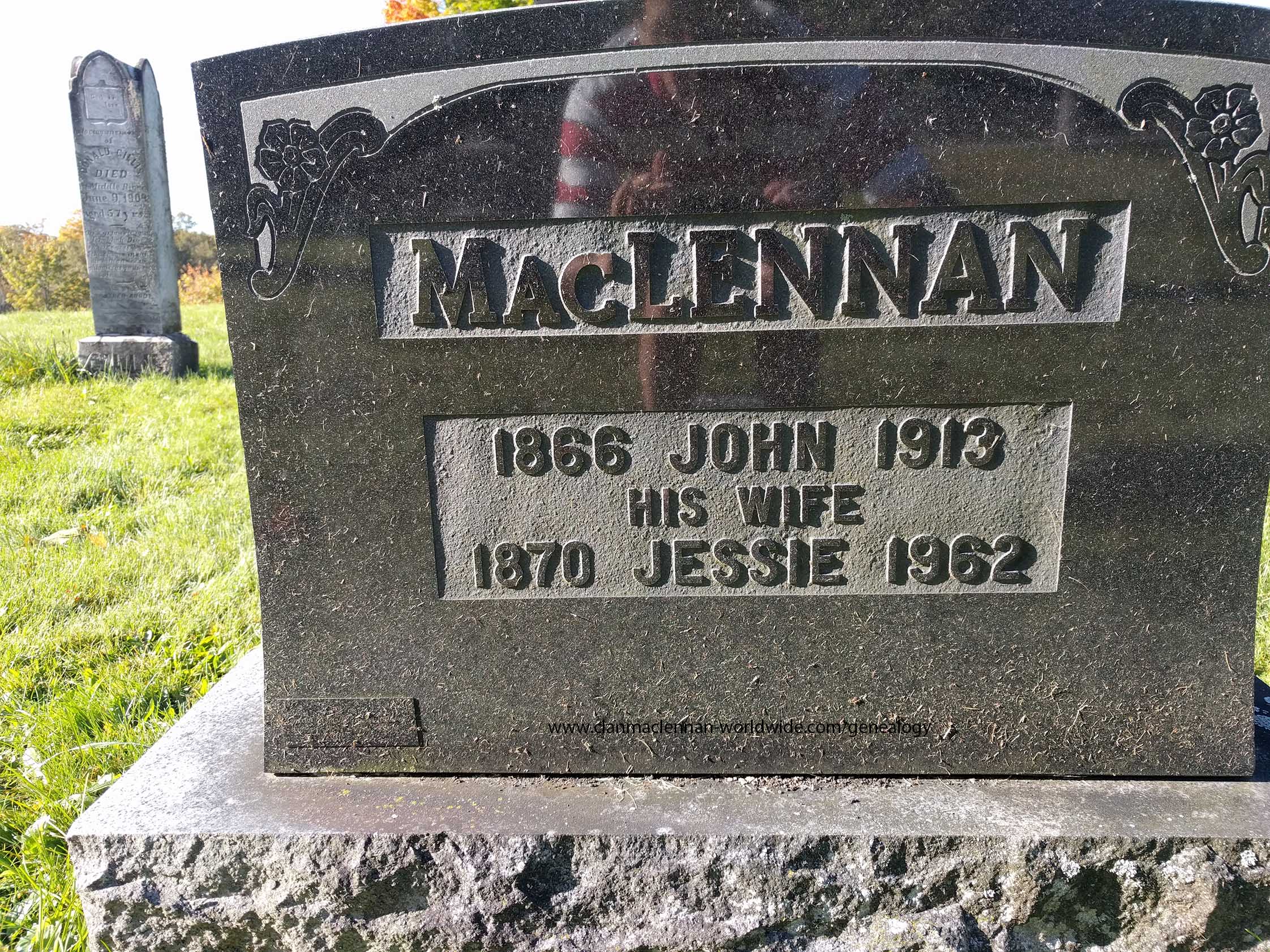 Photo of headstones/John MacLennan 1866-1913 hdstn Middle RvrCB